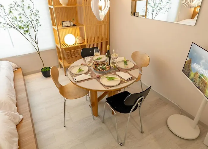 New Modern House In The Heart Of Jongno *