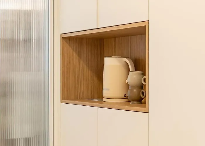New Modern House In The Heart Of Jongno *